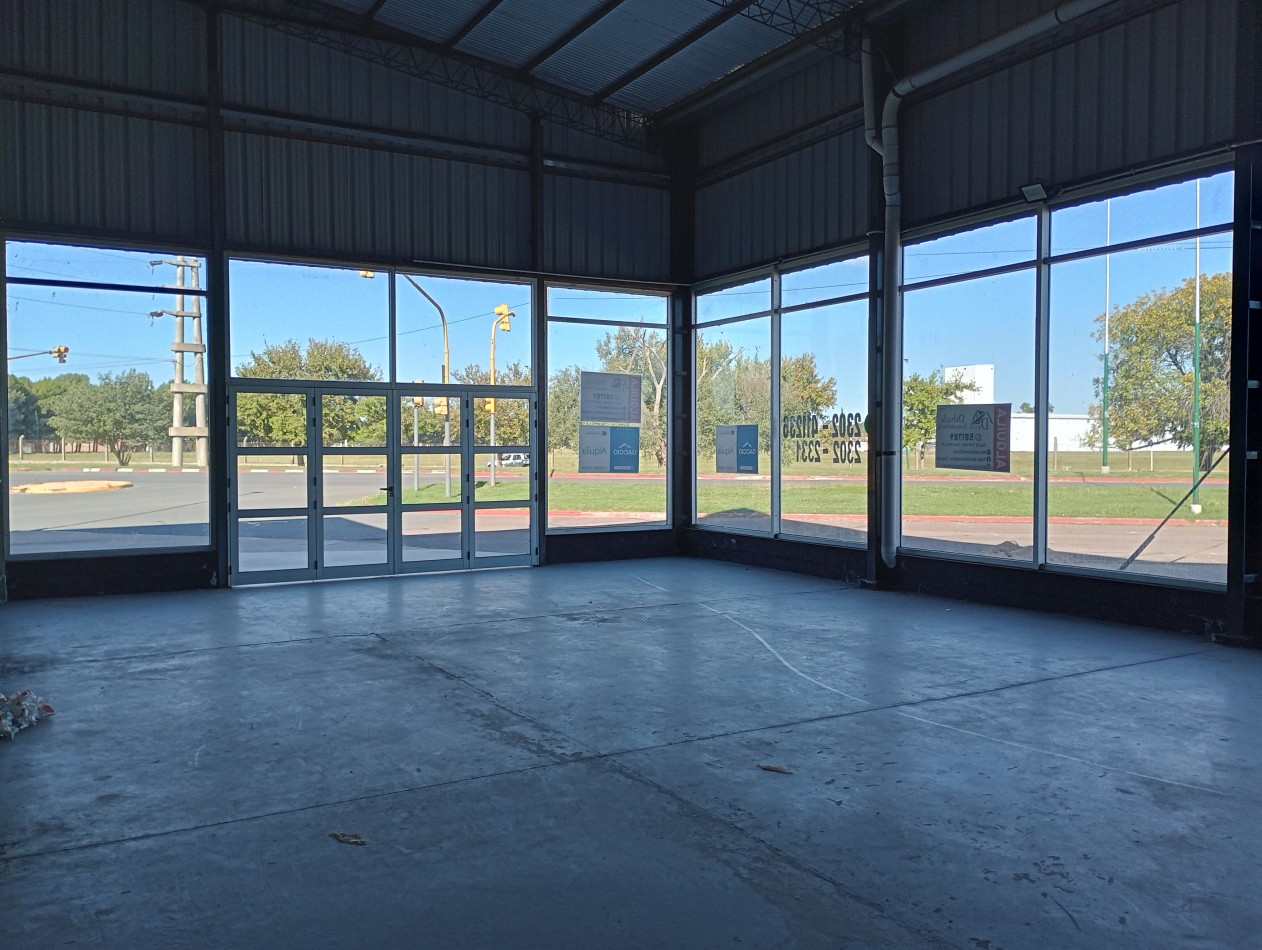 Salon en Alquiler excelente ubicacion 