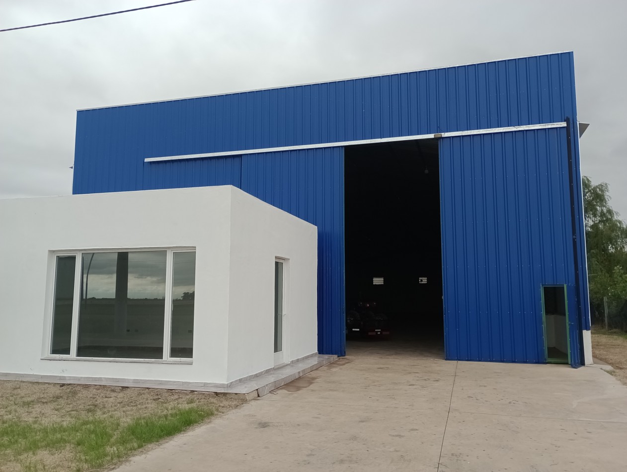 Excelente Galpon sobre la colectora Isidoro Brunengo